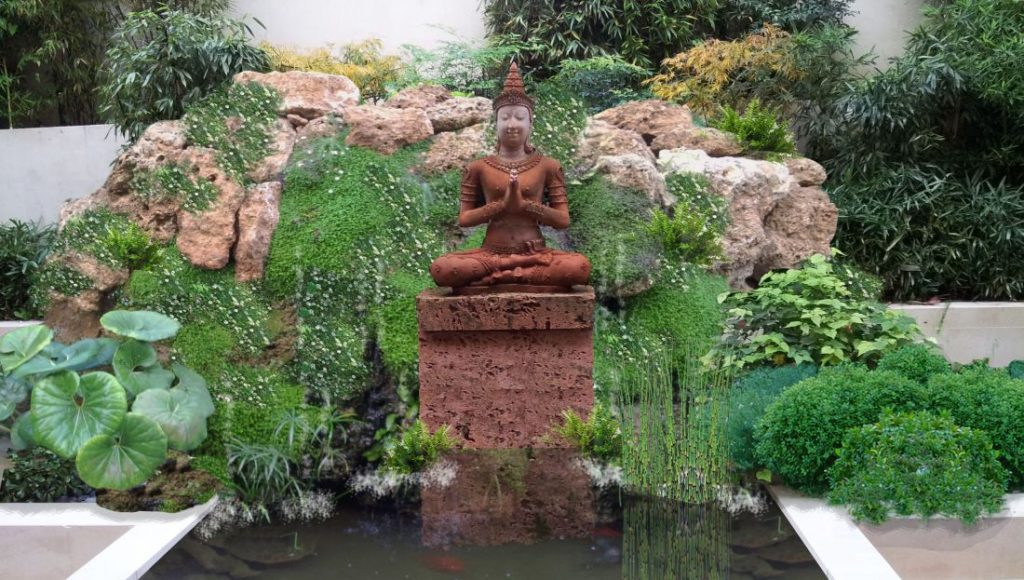 Installation d’une fontaine murale à Cannes